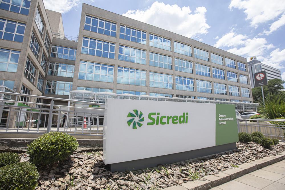 O lançamento da primeira Letra Financeira Pública Sustentável do Brasil pelo Sicredi reforça o seu compromisso com o Pacto Global das Nações Unidas em prol dos Objetivos de Desenvolvimento Sustentável (ODS).