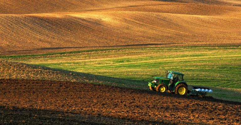 Ao agro serão disponibilizados R$ 741 milhões para a subvenção ao Prêmio do Seguro Rural, em 2020, completando o R$ 1 bilhão previsto para o ano. R$ 3,2 bilhões para o Plano Safra, a ser anunciado na próxima semana.