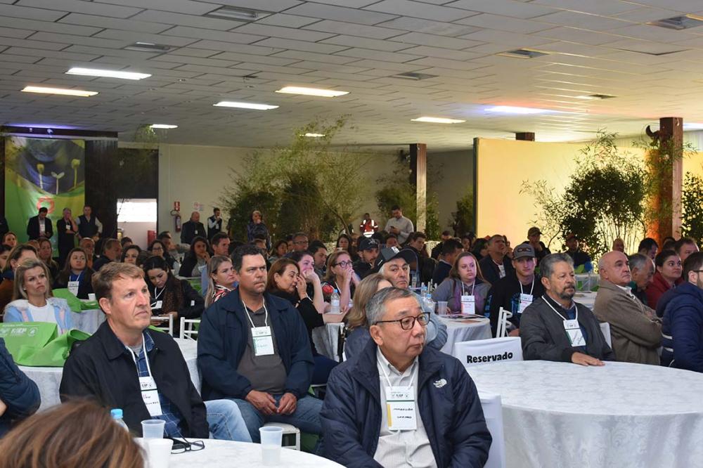 Ao longo do evento os participantes passaram por três espaços especiais onde discutiram temas importantes sobre liderança e representação. Fotos Toninho Anhaia