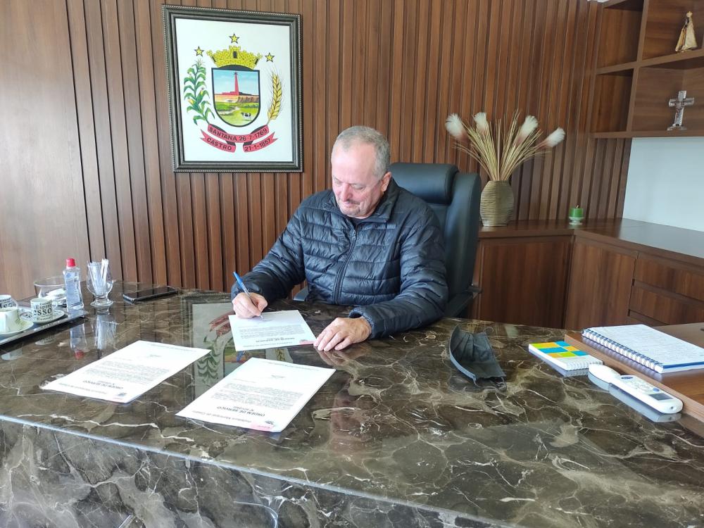 As obras serão realizadas pela empresa Ponta Fina Comércio e Licitações Ltda., e o prazo para entrega é de quatro meses.