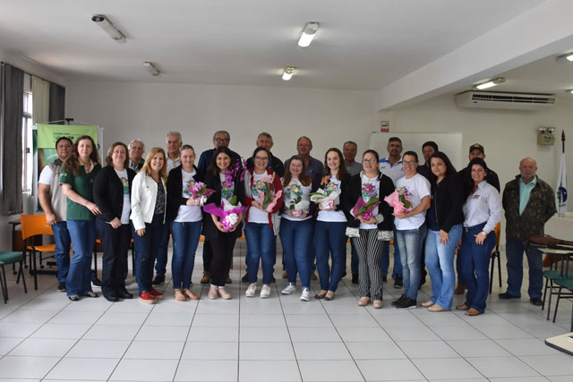 O programa Agrinho é o maior programa de responsabilidade social do Sistema FAEP/SINDICATO RURAL/SENAR, em parceria com o governo do Estado do Paraná e Secretarias de Educação.
