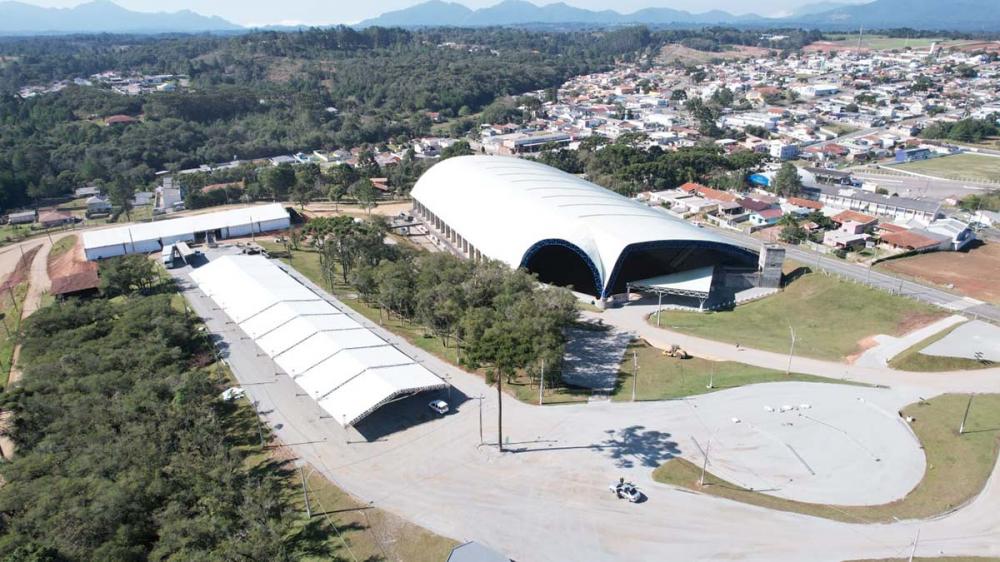 Entre os dias 08, 09 e 10 de julho de 2022, o Parque de Eventos Quielse Crisóstomo da Silva será palco da primeira edição da Expocamp