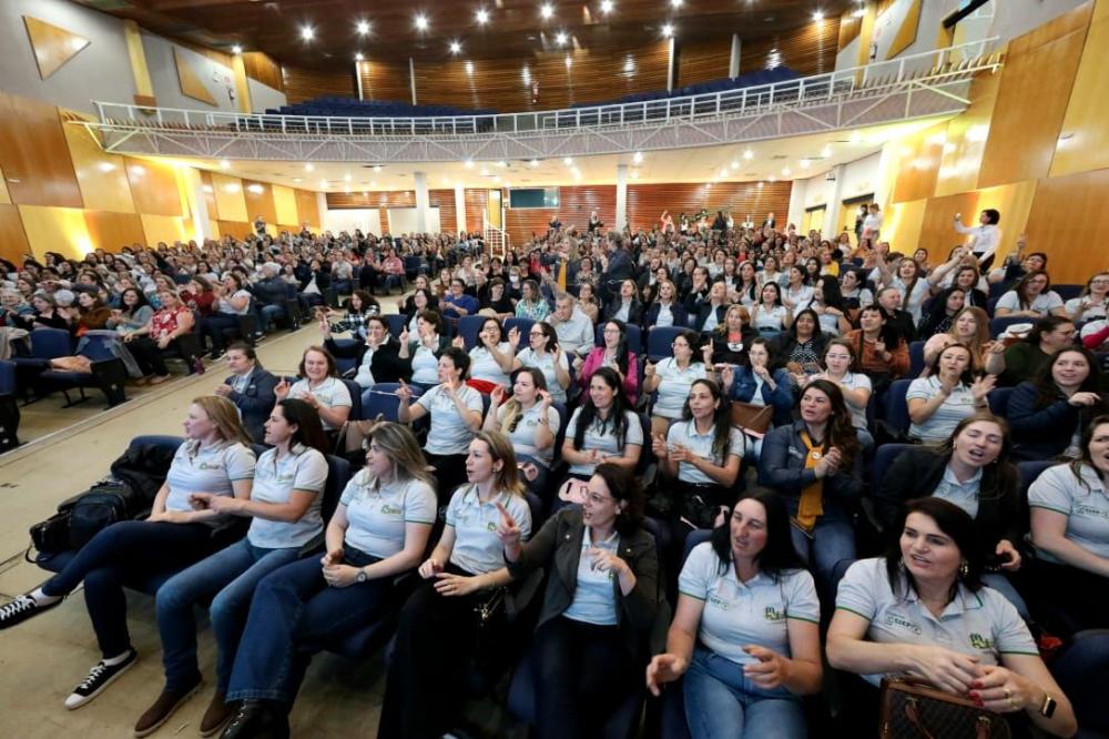 O 10º Encontro de Produtoras Rurais promoveu atividades ao longo do dia, promovendo a troca de experiências entre as participantes.
