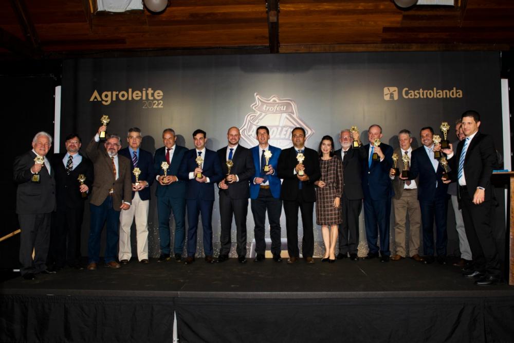 Cooperativa Castrolanda homenageia os destaques do segmento no Troféu Agroleite