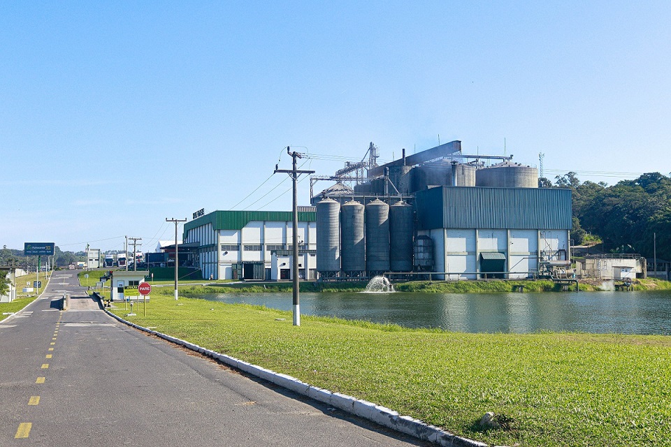 Como no caso da Fumacense Alimentos, que em pleno crescimento, já prospecta novos mercados. Vindo de uma expansão territorial de 15% em 2021, a indústria cerealista de Morro da Fumaça (SC) quer ampliar sua presença no país em mais 25% durante o segundo se