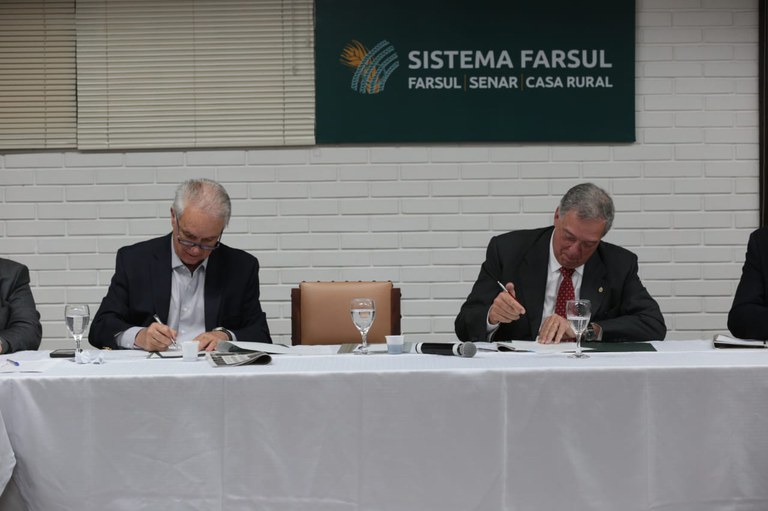 O memorando, com vigência de cinco anos, tem como objetivo fortalecer as políticas de fronteira em termos de cooperação sobre saúde animal, otimizar a troca de informação e melhorar os esquemas de vigilância sanitária.