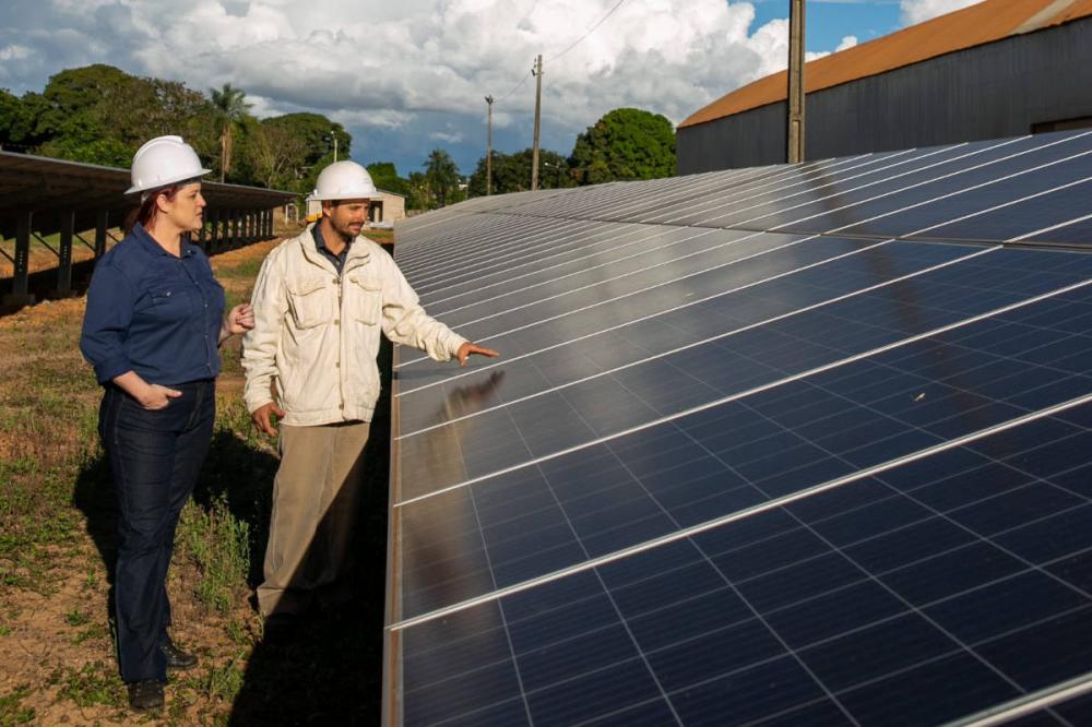 Crea-PR fiscaliza paineis fotovoltaicos. Foto: Arquivo Confea. 
