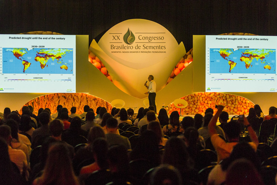 O XXI Congresso Brasileiro de Sementes (CBSementes) começa nesta segunda-feira (12) e vai até quinta-feira (15), na Expo Unimed, em Curitiba.