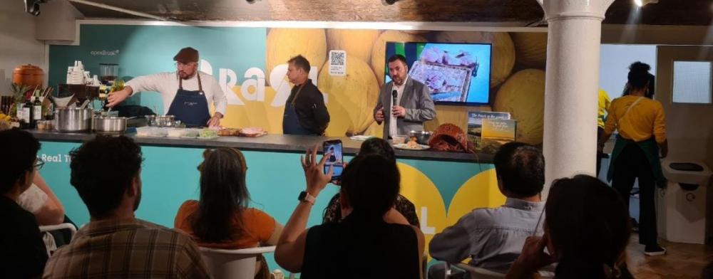 A sustentabilidade também esteve na pauta da ação, com o vídeo da campanha internacional “Da Nossa Mesa para a sua Mesa”, produzida pela ABPA com o objetivo de destacar o papel do Brasil como grande auxiliador global pela segurança alimentar.