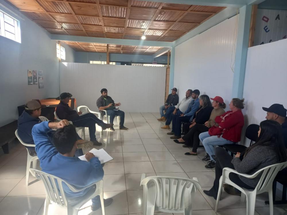 Produtores da Agricultura Familiar de Ventania se reúnem para traçar planos de negócios e produção com perspectiva de entrega para o CEASA de Londrina.