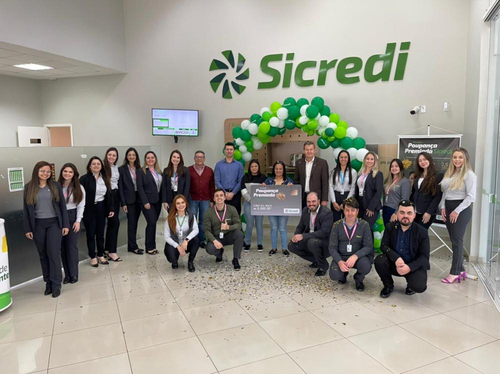 A campanha Poupança Premiada, do Sicredi, fez mais um ganhador em na agência de Piraí do Sul, Luzia Aparecida do Vale.
