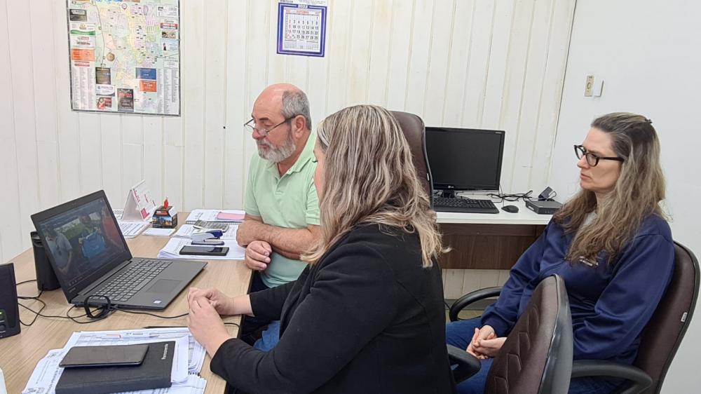 A Secretaria Municipal de Agricultura participou nesta quarta-feira (26) do lançamento de forma online do programa “Mais Pecuária Brasil” do Ministério da Agricultura, Pecuária e Abastecimento.