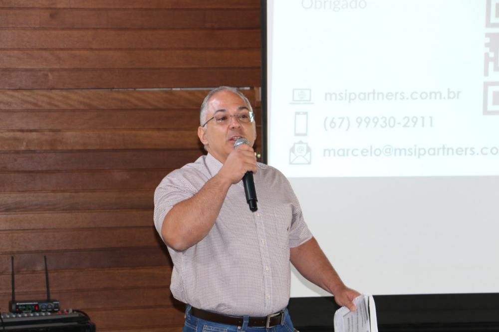 O presidente do SRCG criou uma simulação de área, para ilustrar a quão vantajosa é a comercialização de crédito de carbono. “Uma propriedade, que se dedica à pecuária de corte, pode faturar até US$ 100 por hectare.