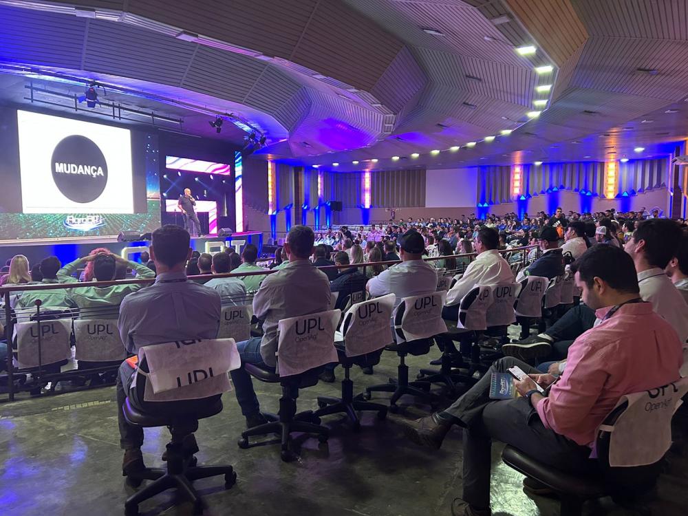 O AgroBIT Brasil pode ser considerado um grande encontro que reúne em um mesmo ambiente: academia, pesquisadores, produtores rurais, profissionais do segmento agro e autoridades públicas com o único objetivo: potencializar o ecossistema Tec em todo o país