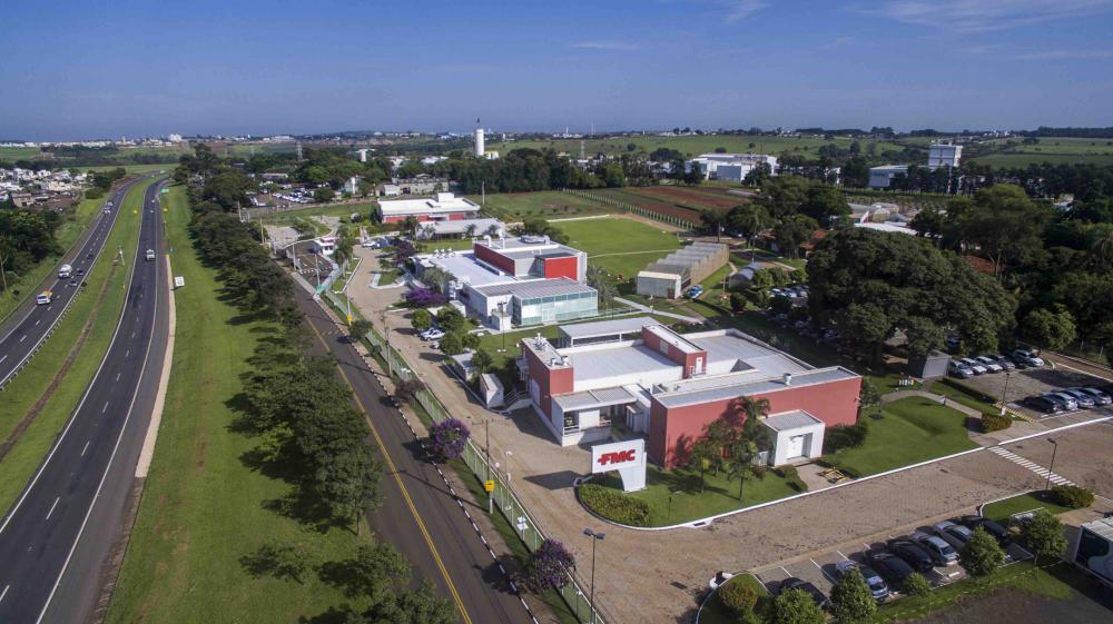 As vendas na América Latina cresceram 35% ano a ano, impulsionadas pela forte demanda por herbicidas e inseticidas.
