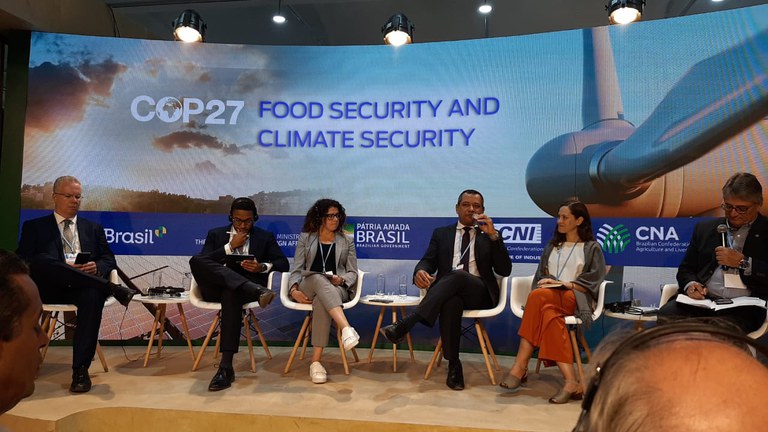 professor da Universidade de Ohio (EUA) Rattan Lal, referência mundial em ciência do solo e prêmio Nobel da Paz em 2007, destacou nesta segunda-feira (14), durante a COP27, no Egito, o papel do Brasil na produção sustentável de alimentos e na promoção da 