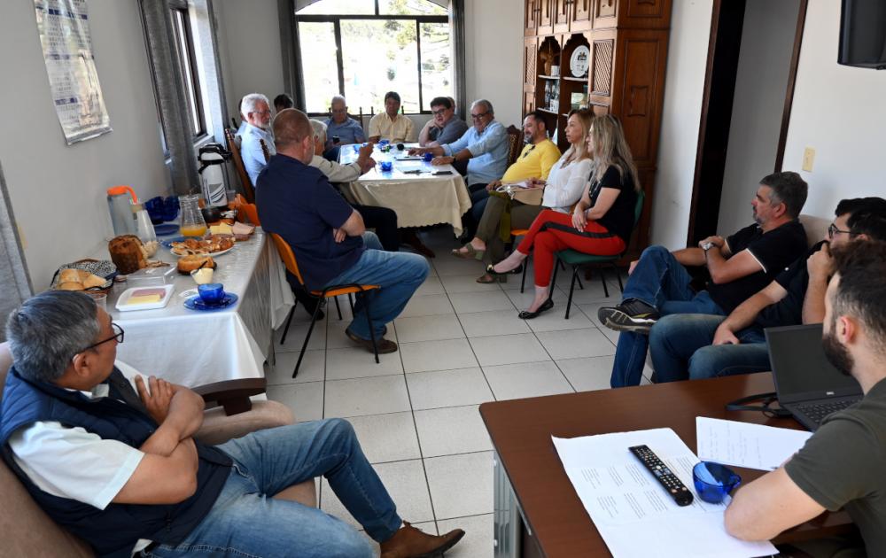 Sindicato Rural de Castro recebe convite para participar do Café com Inovação - Inova Castro.